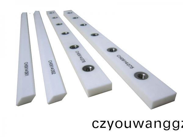國(guó)內(nèi)(nei)常(chang)用(yong)切粒機(jī)(ji)品(pin)牌(pai)分(fen)類(lei)及(ji)應(yīng)(ying)用(yong)|得(de)人(ren)精工(gong)爲(wèi)切(qie)粒(li)機(jī)(ji)提供固(gu)定刀(dao)及造粒(li)刀片(pian)覈(he)心配(pei)件